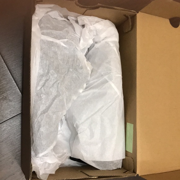 New Clarks black leather oxfords for woman - Picture 7 of 8